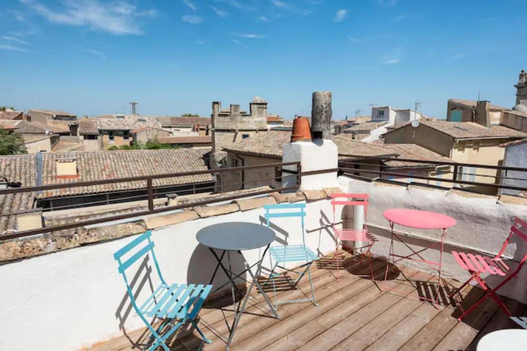 La Tour 1 Appartement Au Coeur Du Centre Ville LʼIsle-sur-la-Sorgue Exteriör bild